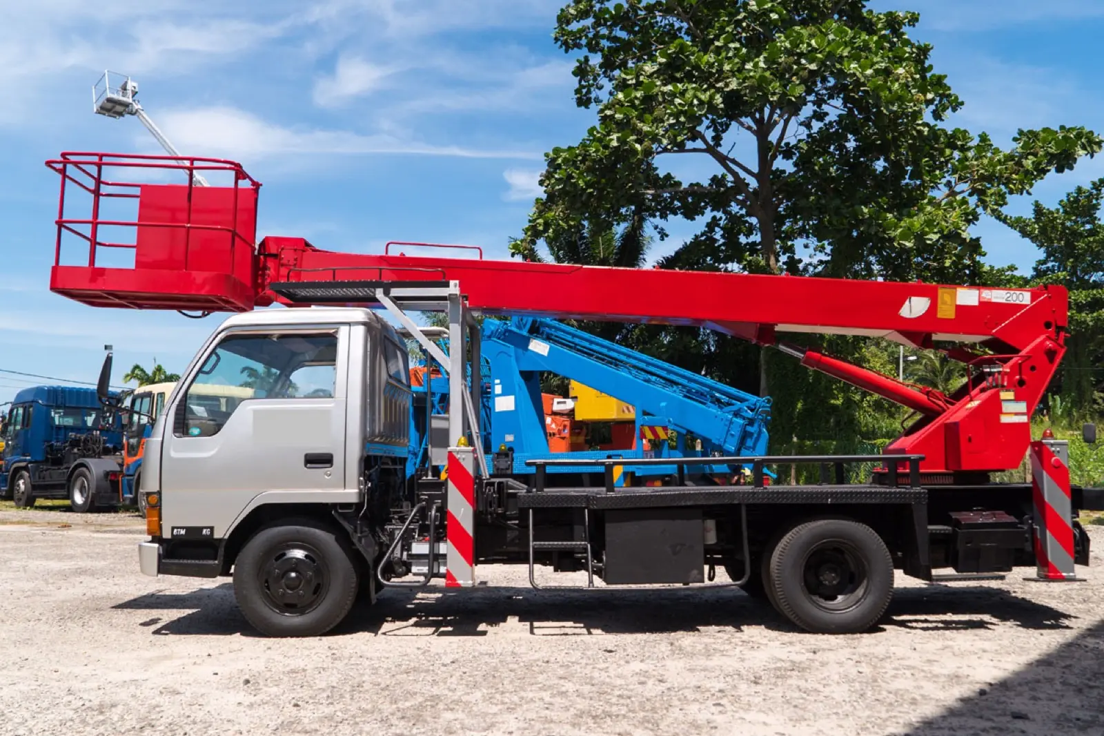 Skylift (mobile aerial platform) 5